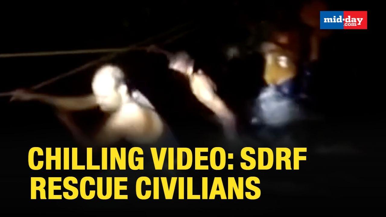 Chilling video: SDRF rescue civilians stranded in river Suki of Jalgaon